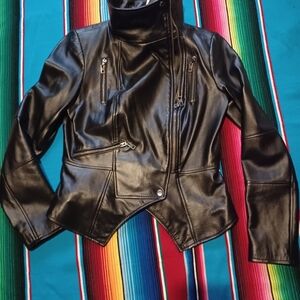 Gili leather jacket.